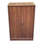 Petite armoire de style scandinave en placage effet teck
