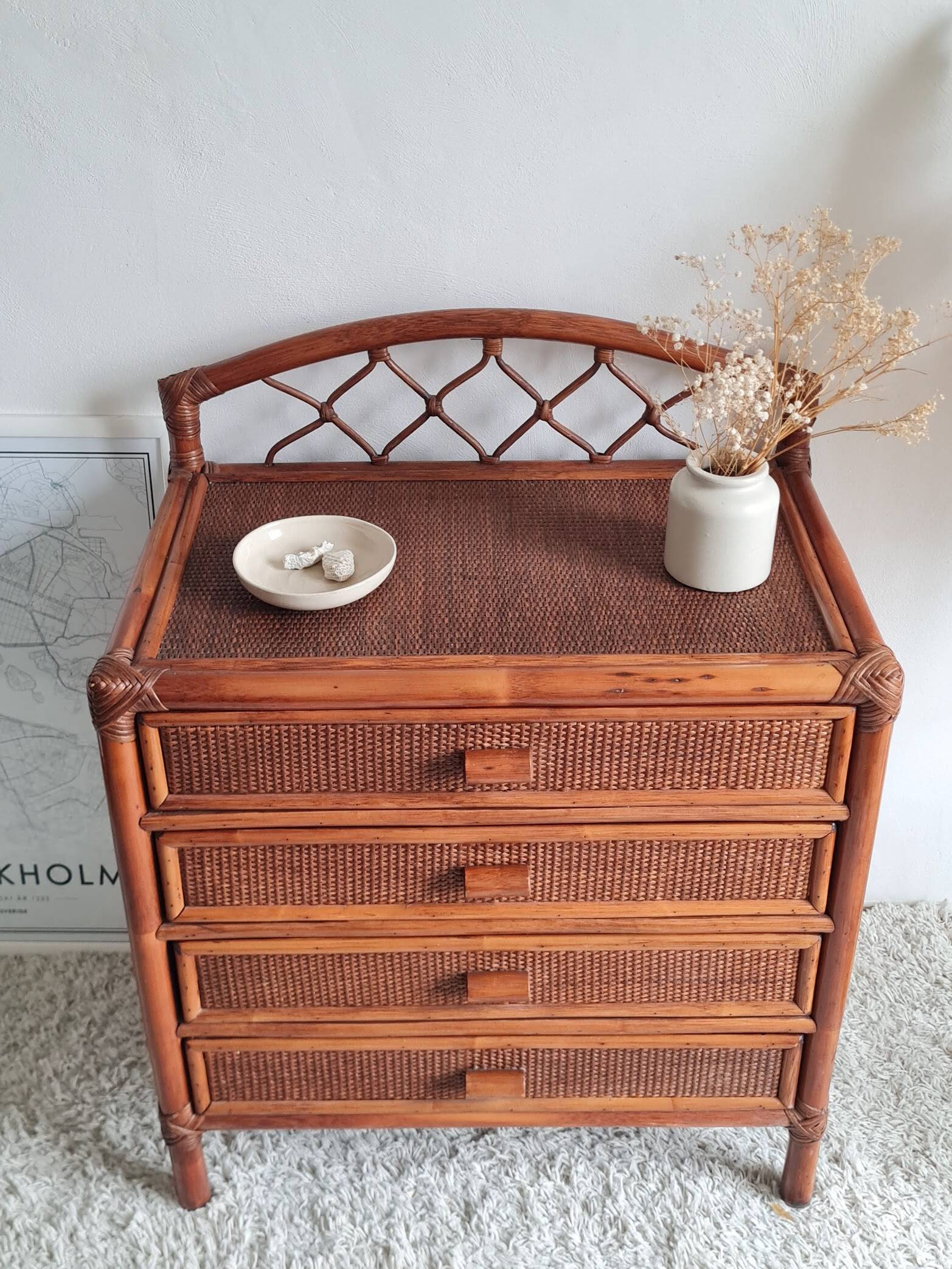 Rattan chest of drawers from the 1970s.