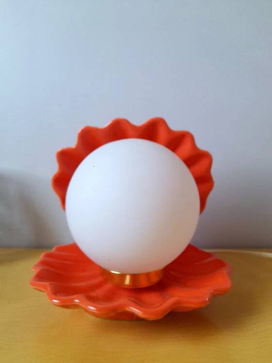Lampe coquillage en porcelaine et opaline 1980