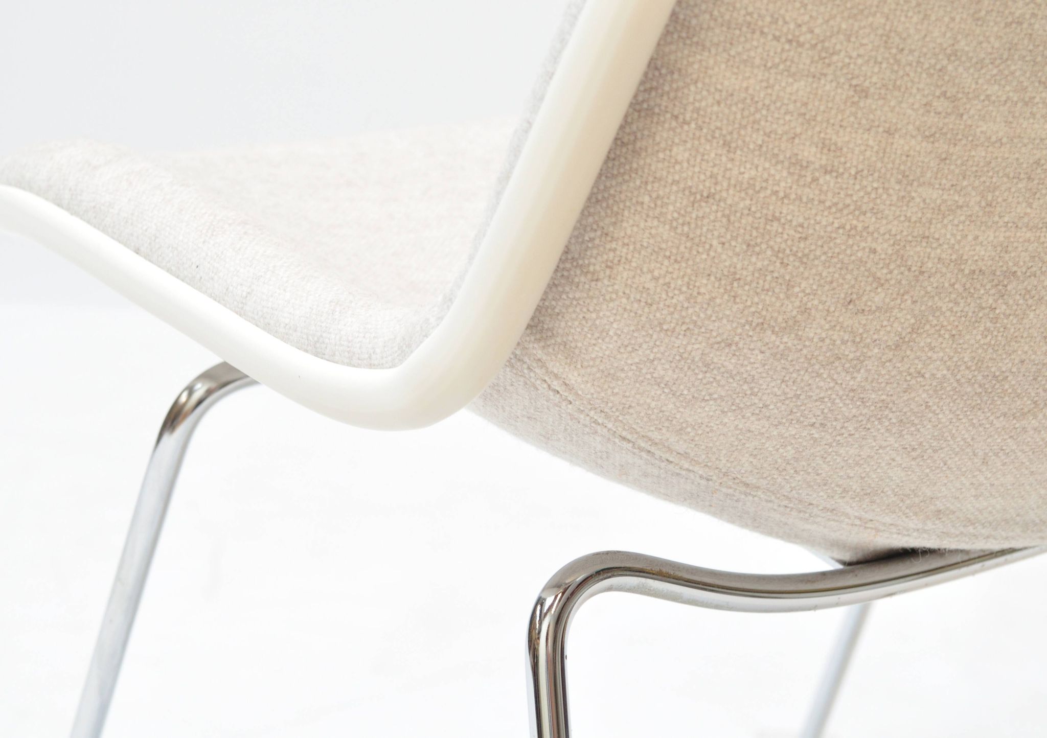 Set of 4 Spirit dining chairs by Hajime Oonishi for Houtoku/Artifort, 1970s.