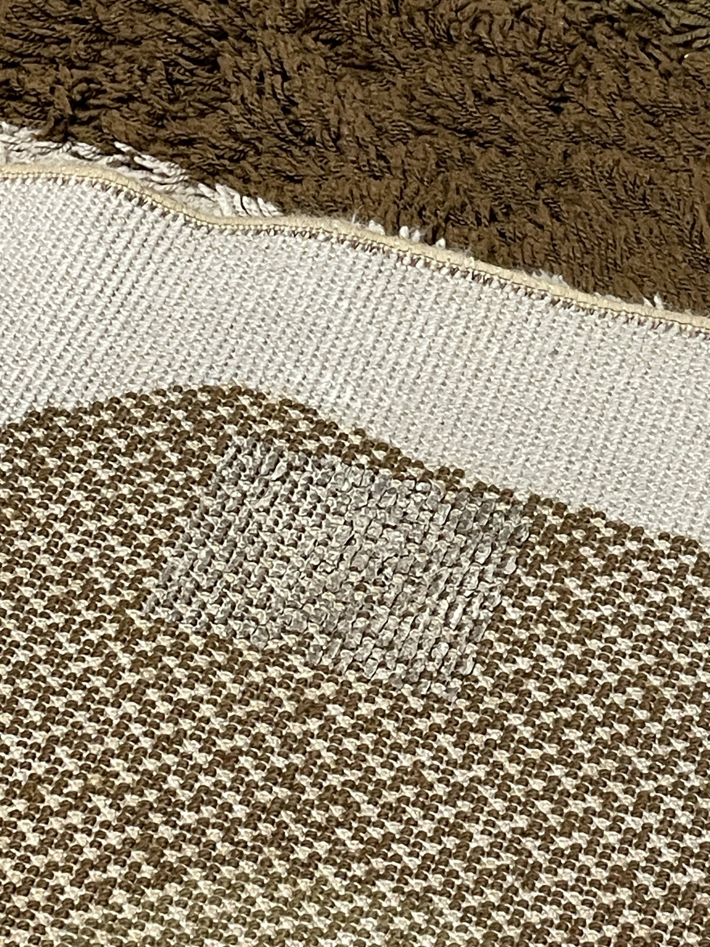 Grand tapis en laine à poils longs, produit par Desso, années 1970.
