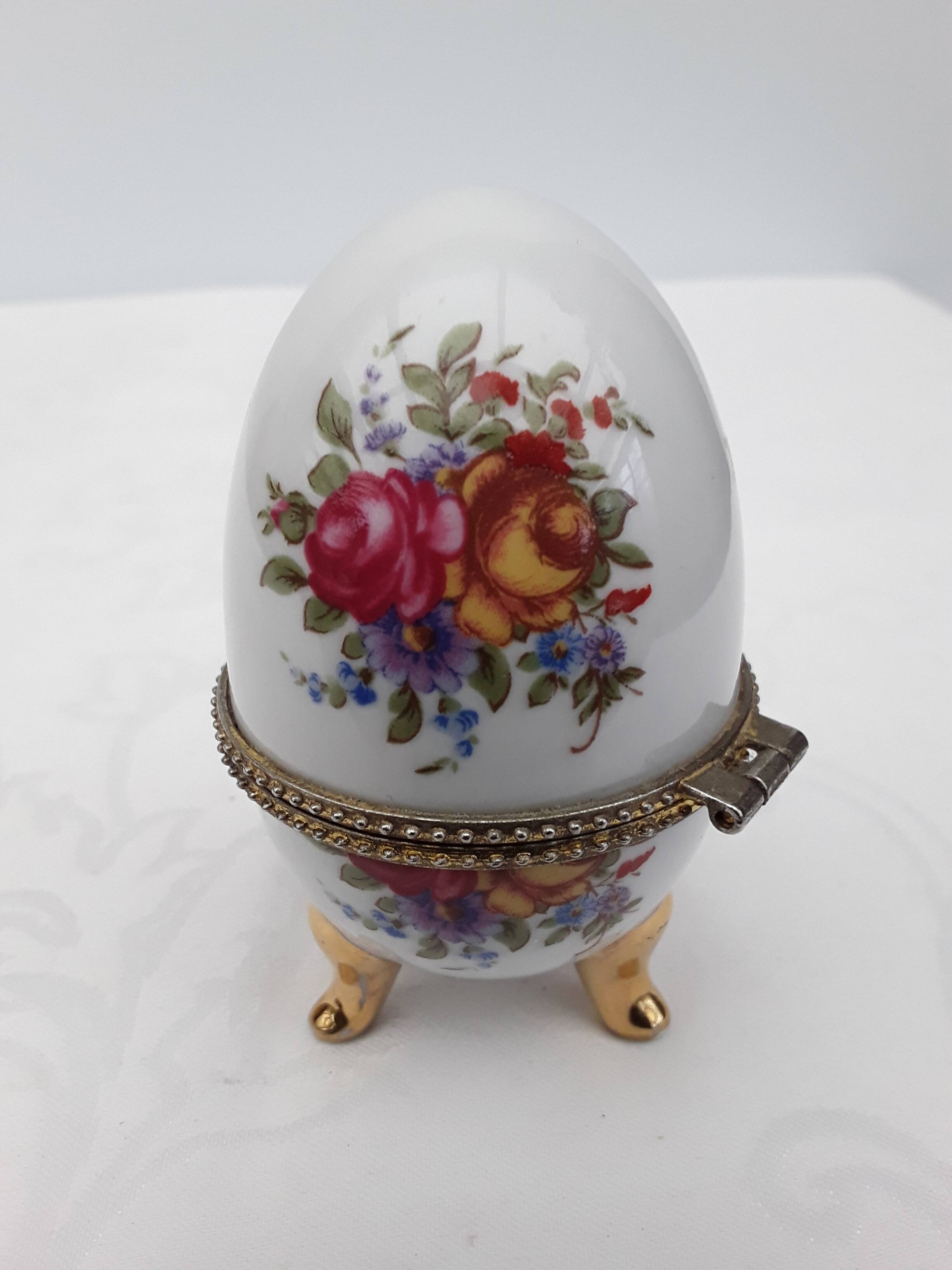Porcelain egg