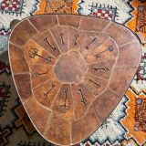 “Les clefs” tripod coffee table