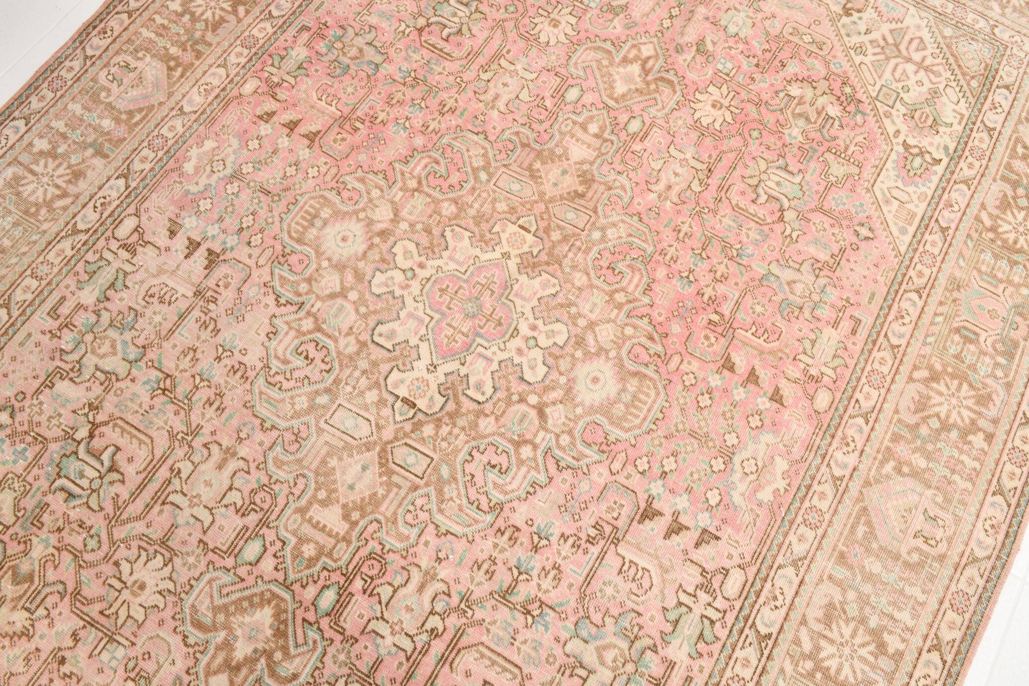 6x9 dusty pink wool persian rug 287x192cm