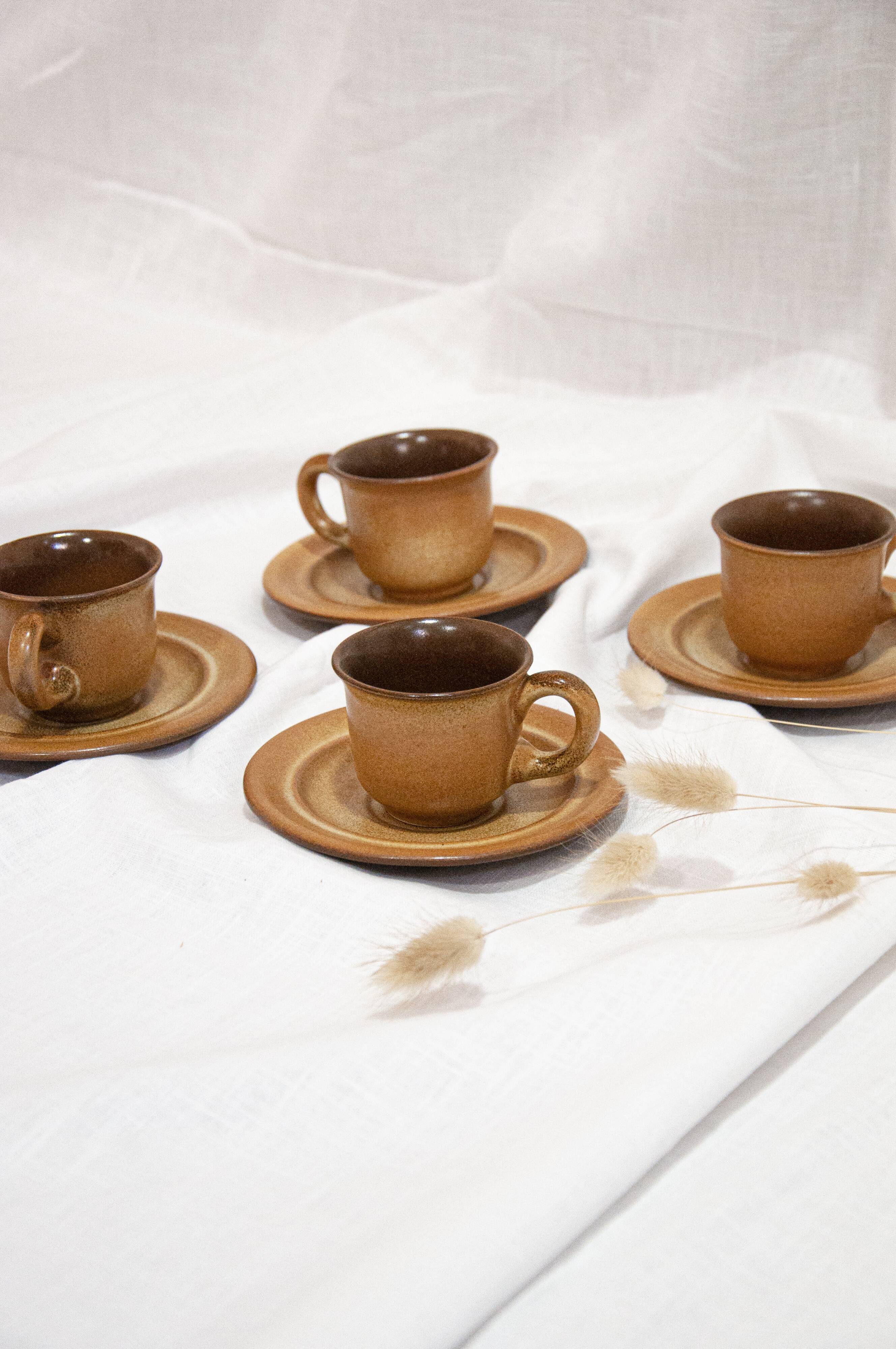 Niderviller sandstone cups