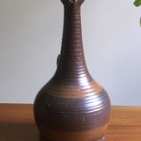 Marsh sandstone vase with handle