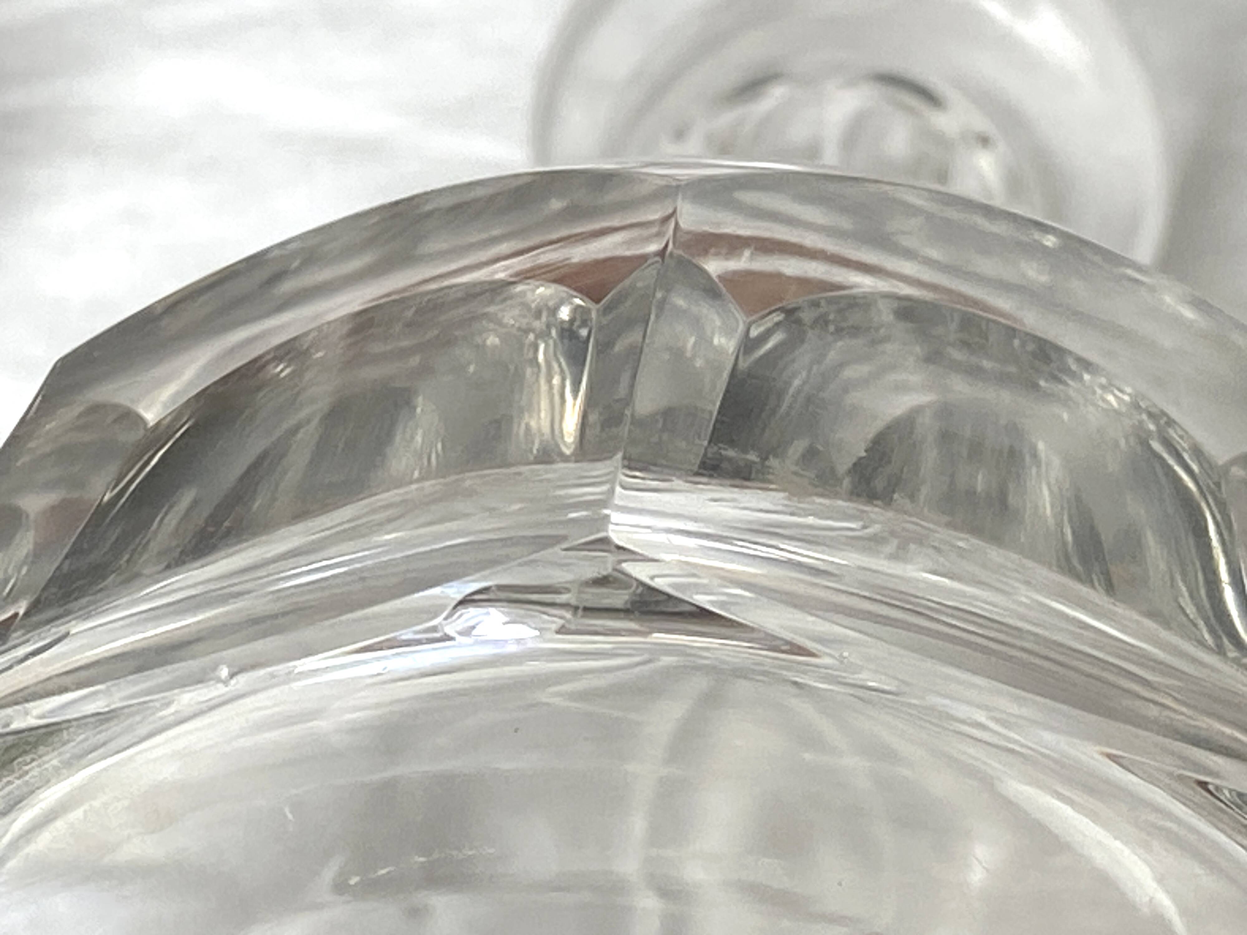 Cut glass liqueur carafe with flat sides, signed Baccarat.