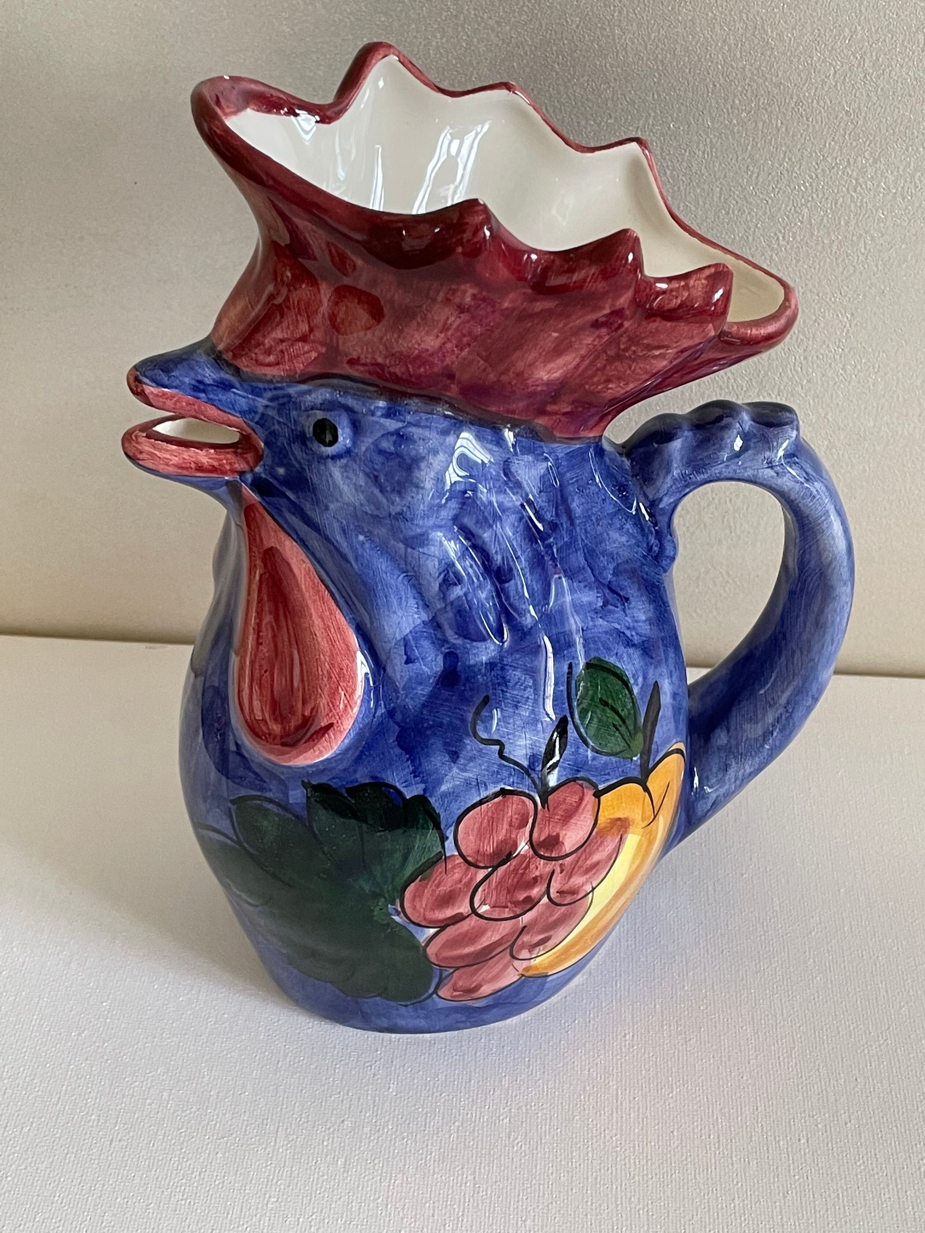 Pitcher vase rooster