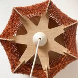 Stretched wool and wood suspension