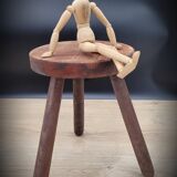 Round tripod stool cowherd