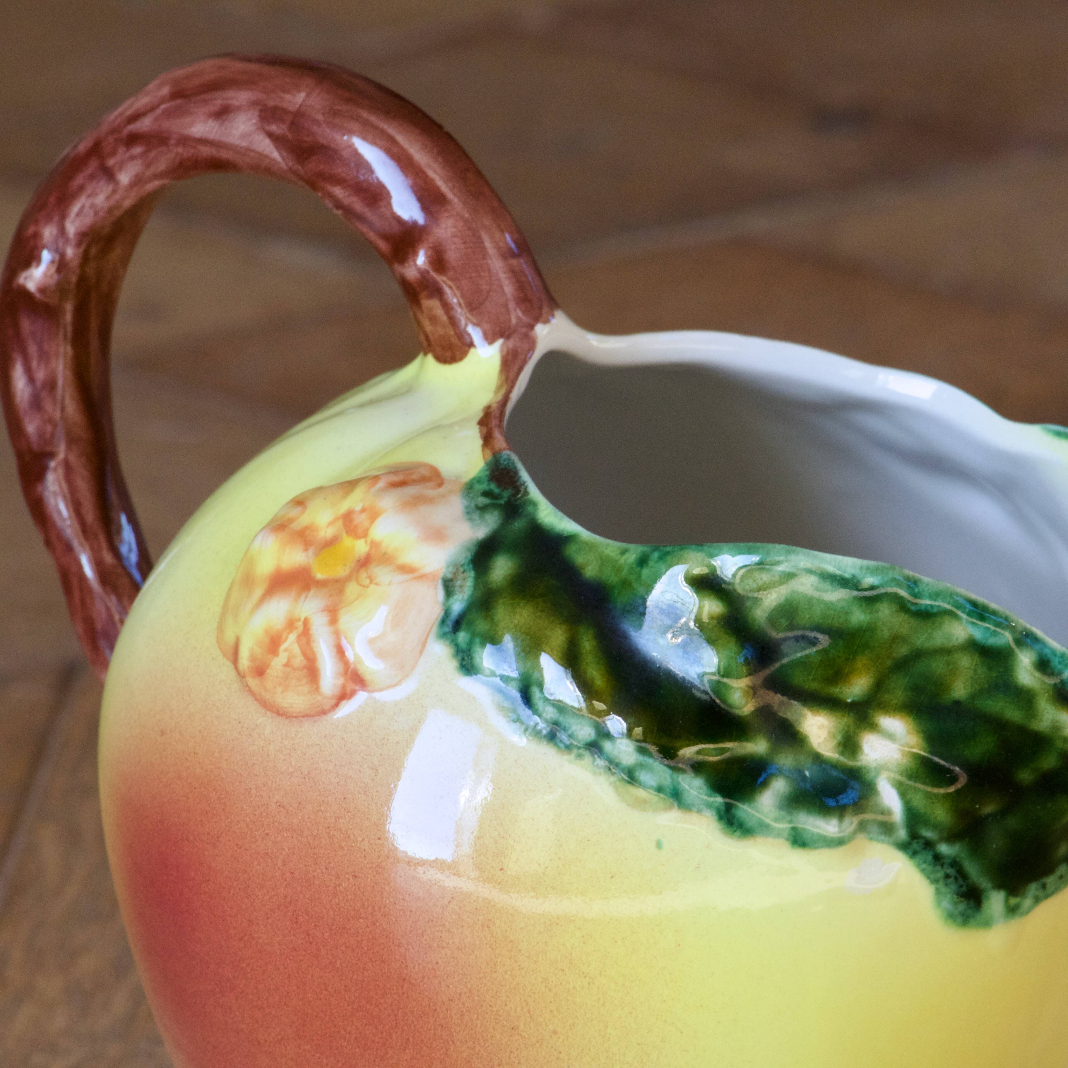 Large vintage jug in majolica, hand-painted apple.
