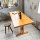 Table mobilier montagne perriand 1970