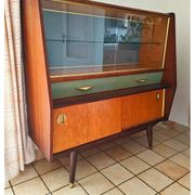 Vitrine en teck et verre des années 1950 avec détails en laiton