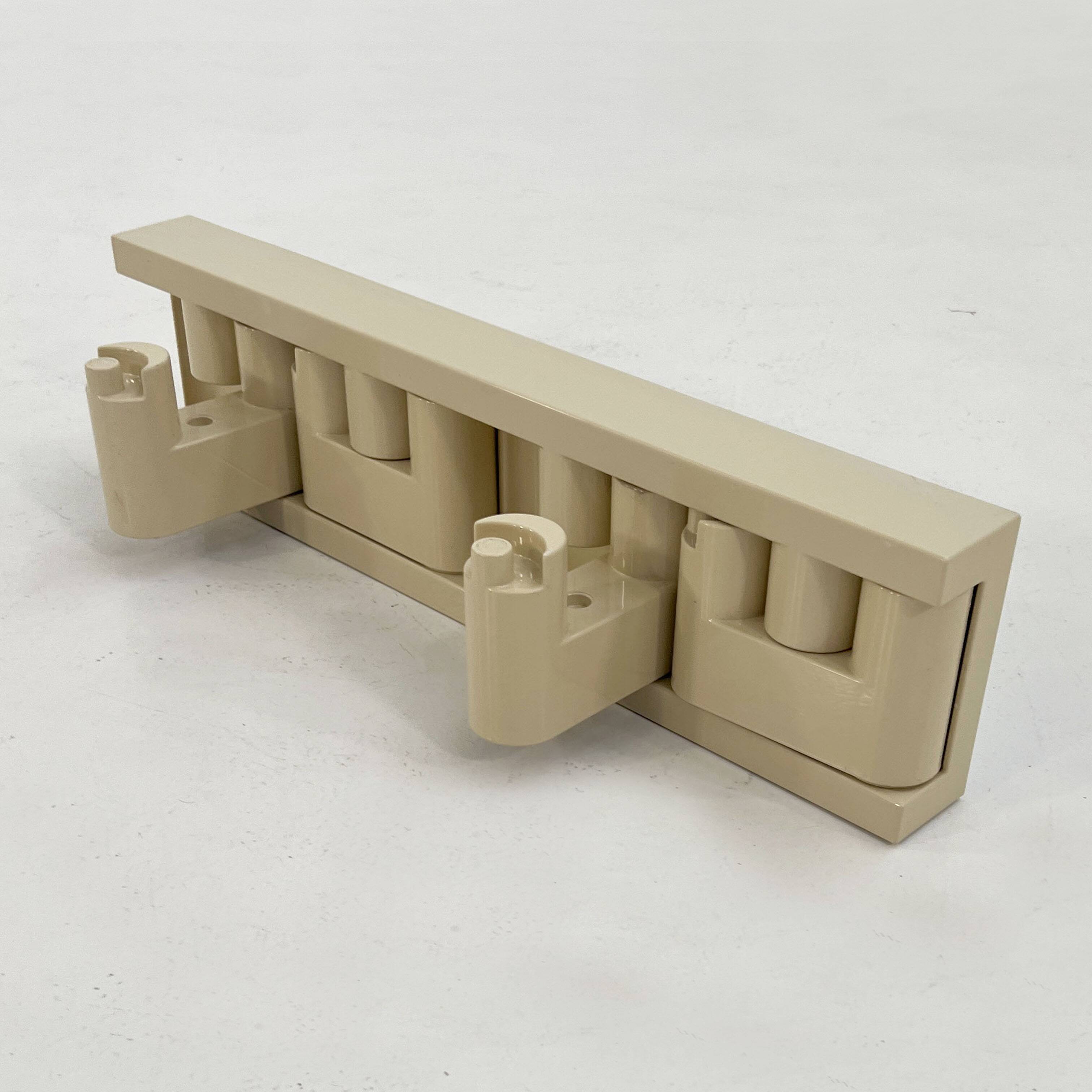 Wall-mounted coat rack Minivip white by Benanti & Brunori for Velca Legnano