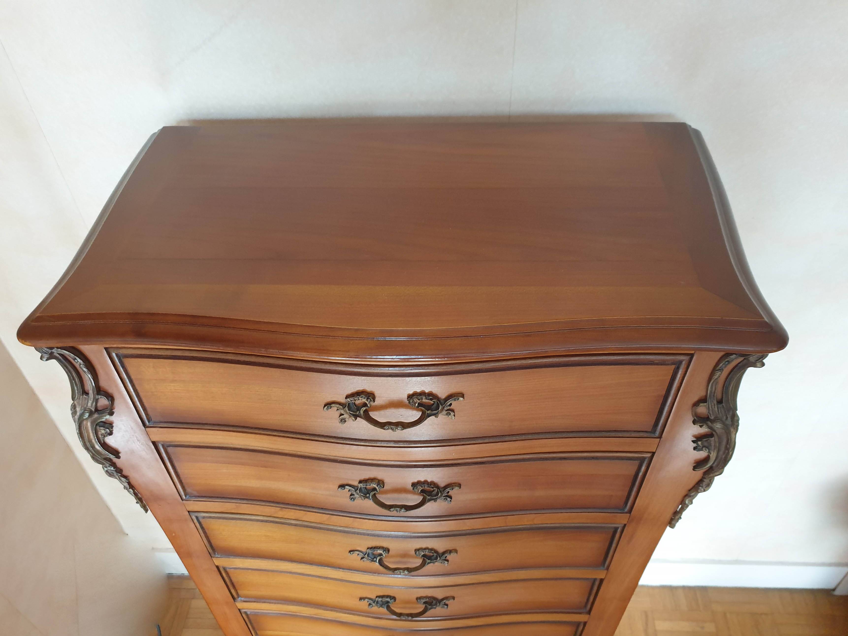 Cherry wood weekly planner