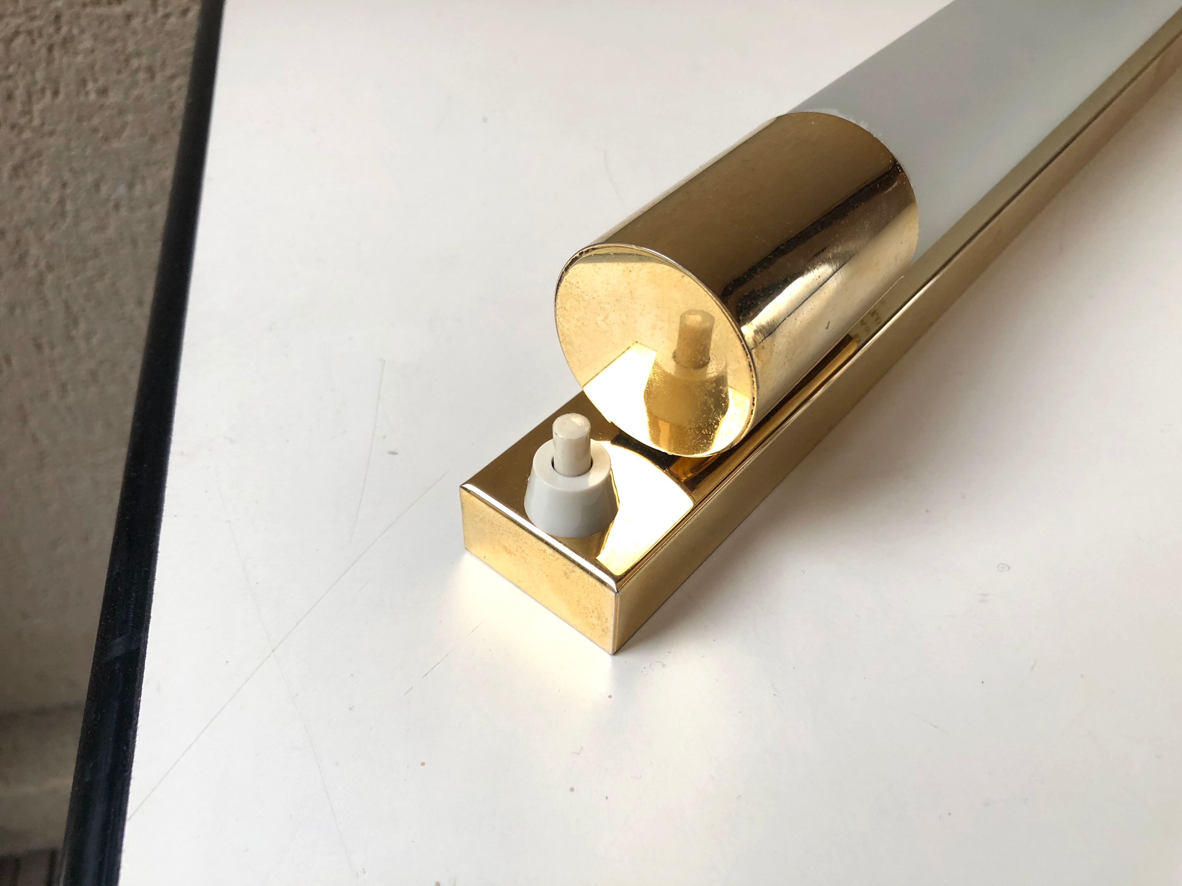 Vintage neon wall lamp 60 Stores Reunited massive brass