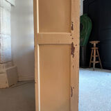 Display cabinet for shop