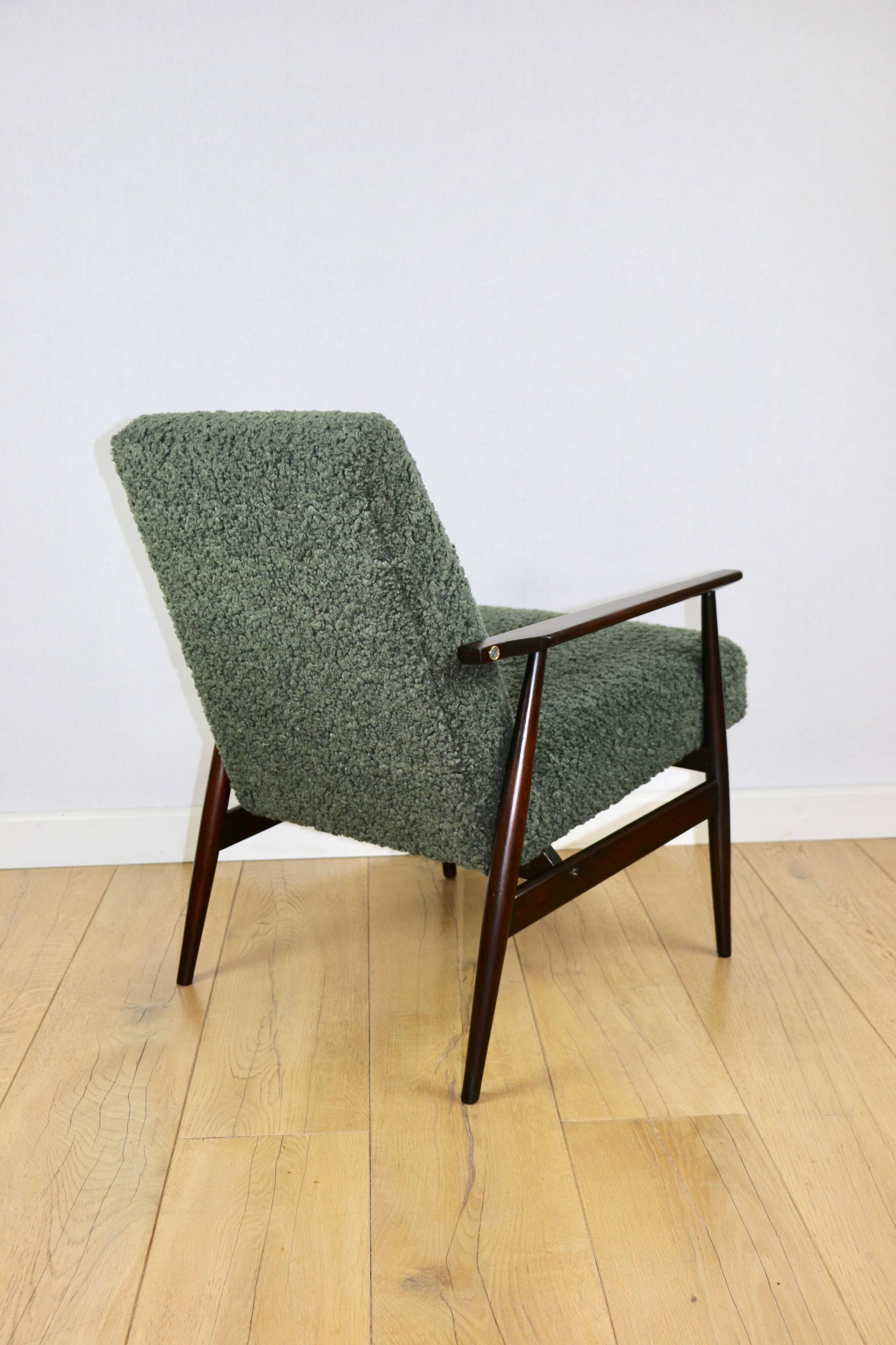 Fauteuil 'Lis', design en bouclés verts des années 1970 par Henryk Lis - 2 pièces disponibles