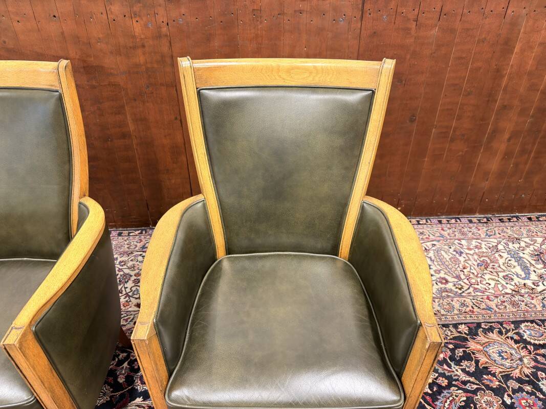 Ensemble de bureau classique RAC en anglais avec table de conférence