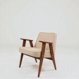 Mid-century modern armchair in camel wool with oak wood.