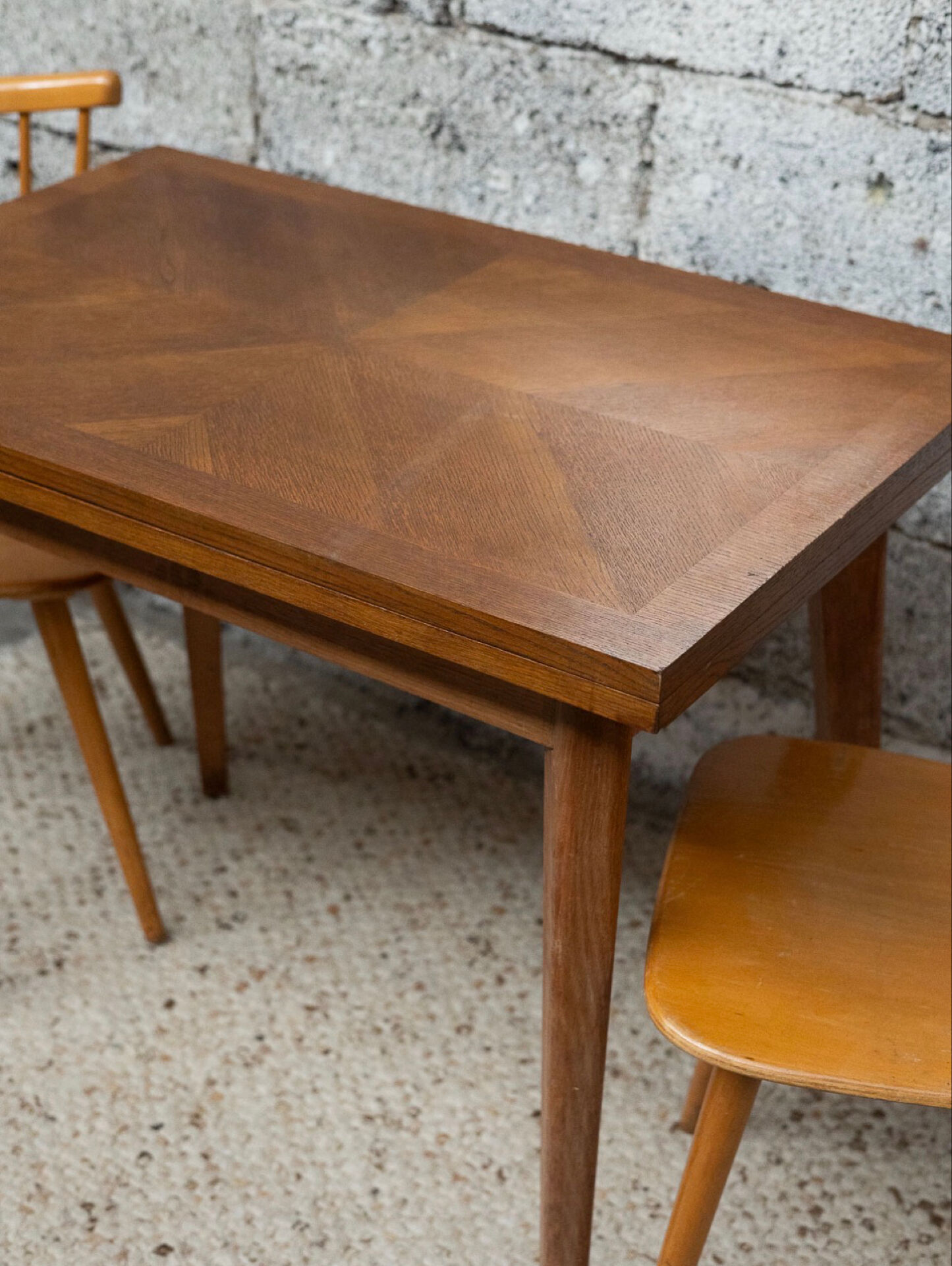Table à manger pliable extensible moderniste français 