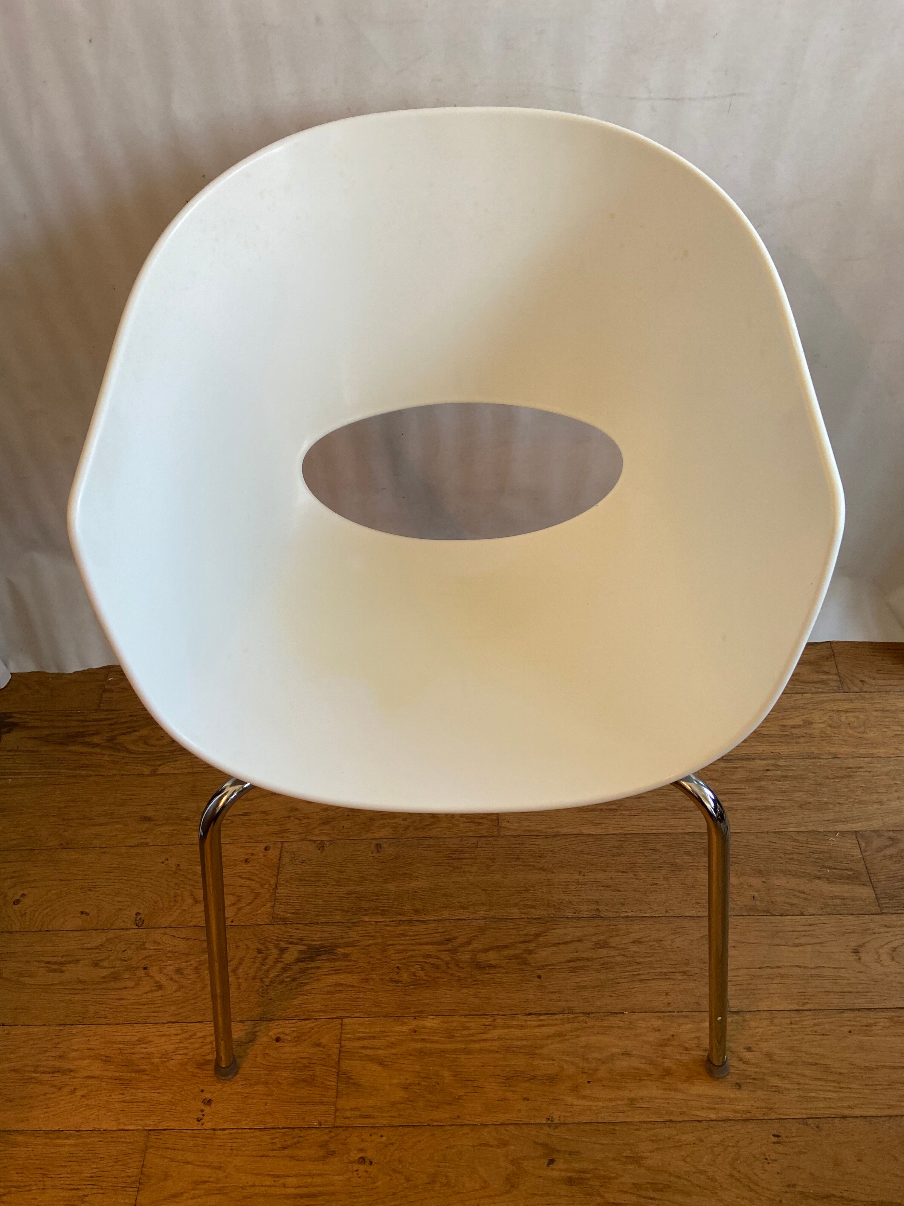 Pair of Sintesi orbit armchairs