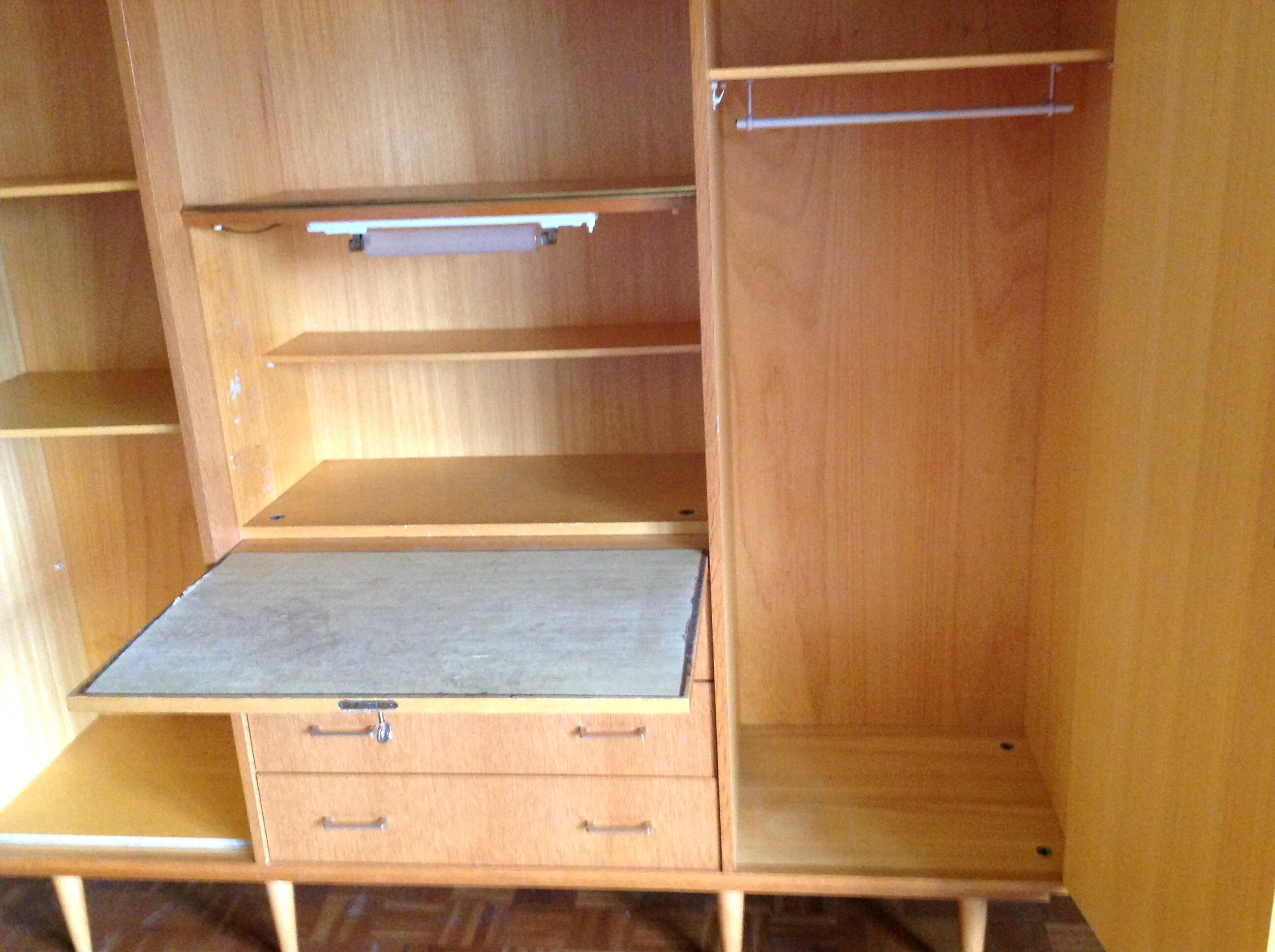 Armoire secrétaire en plaqué chene style scandinave / vintage