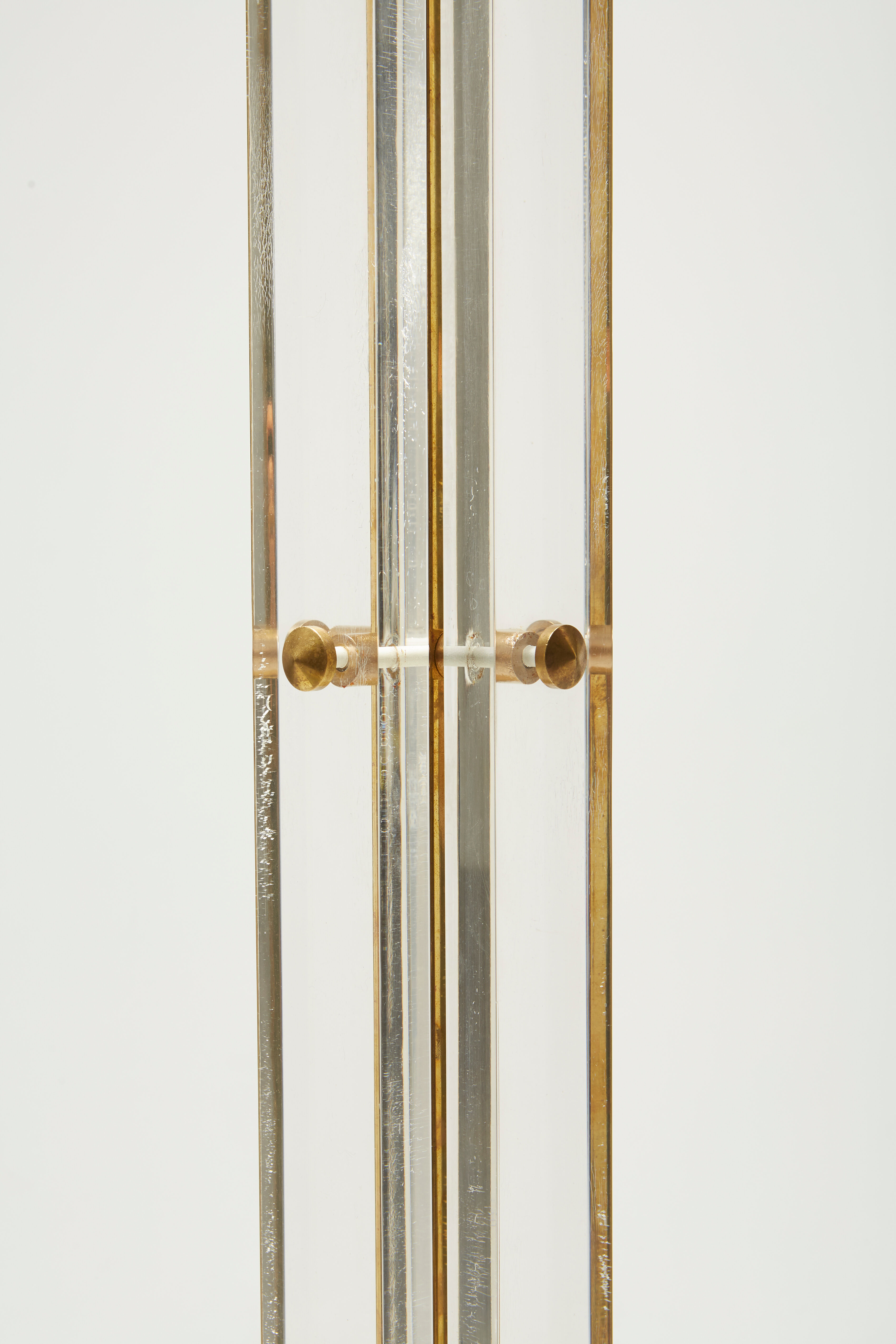 Brass and plexiglass floor lamp Hollywood regency 1970s