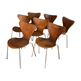 Suite of 7 chairs series 7 or 3107 by Arne Jacobsen ed. Fritz Hansen