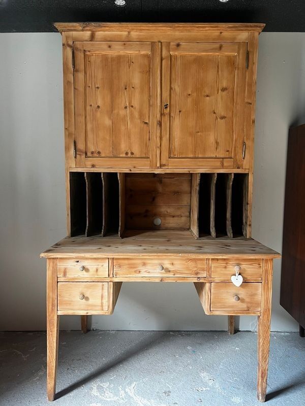 Old double desk