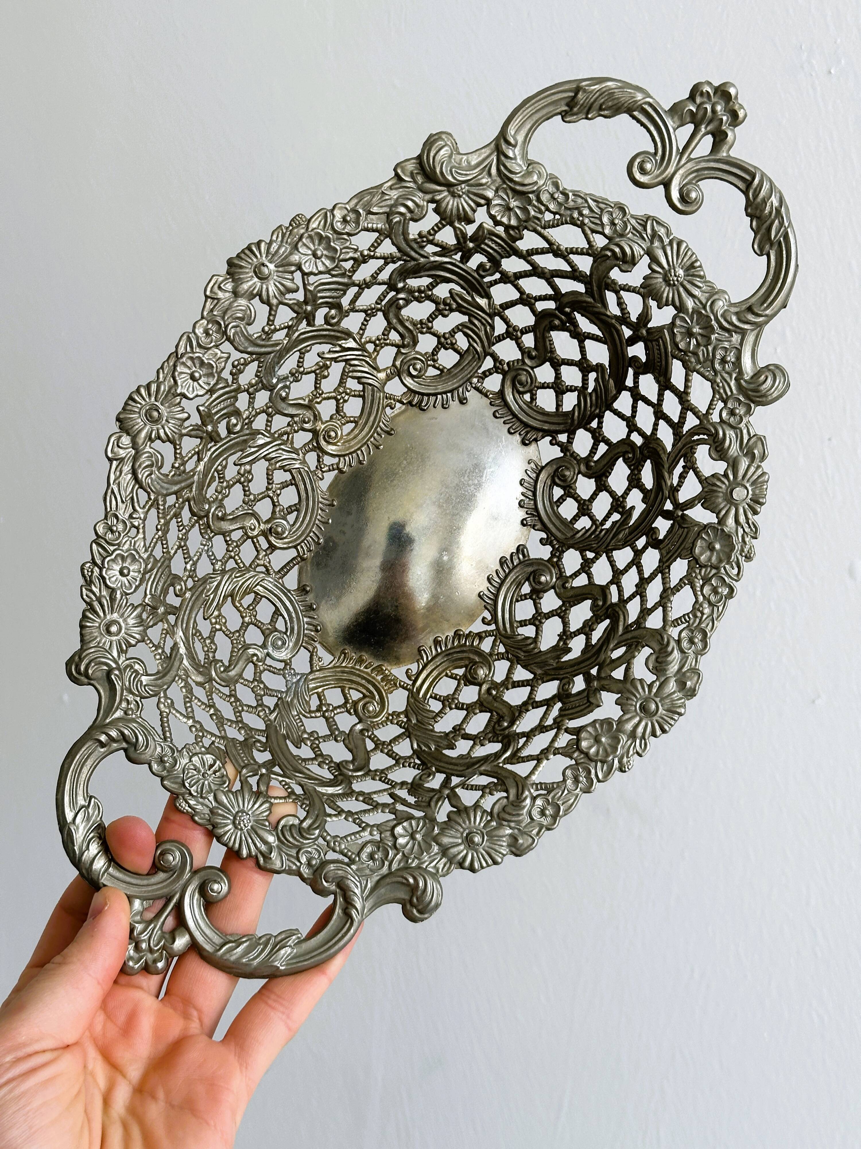 Metal presentation basket, vintage bread basket.