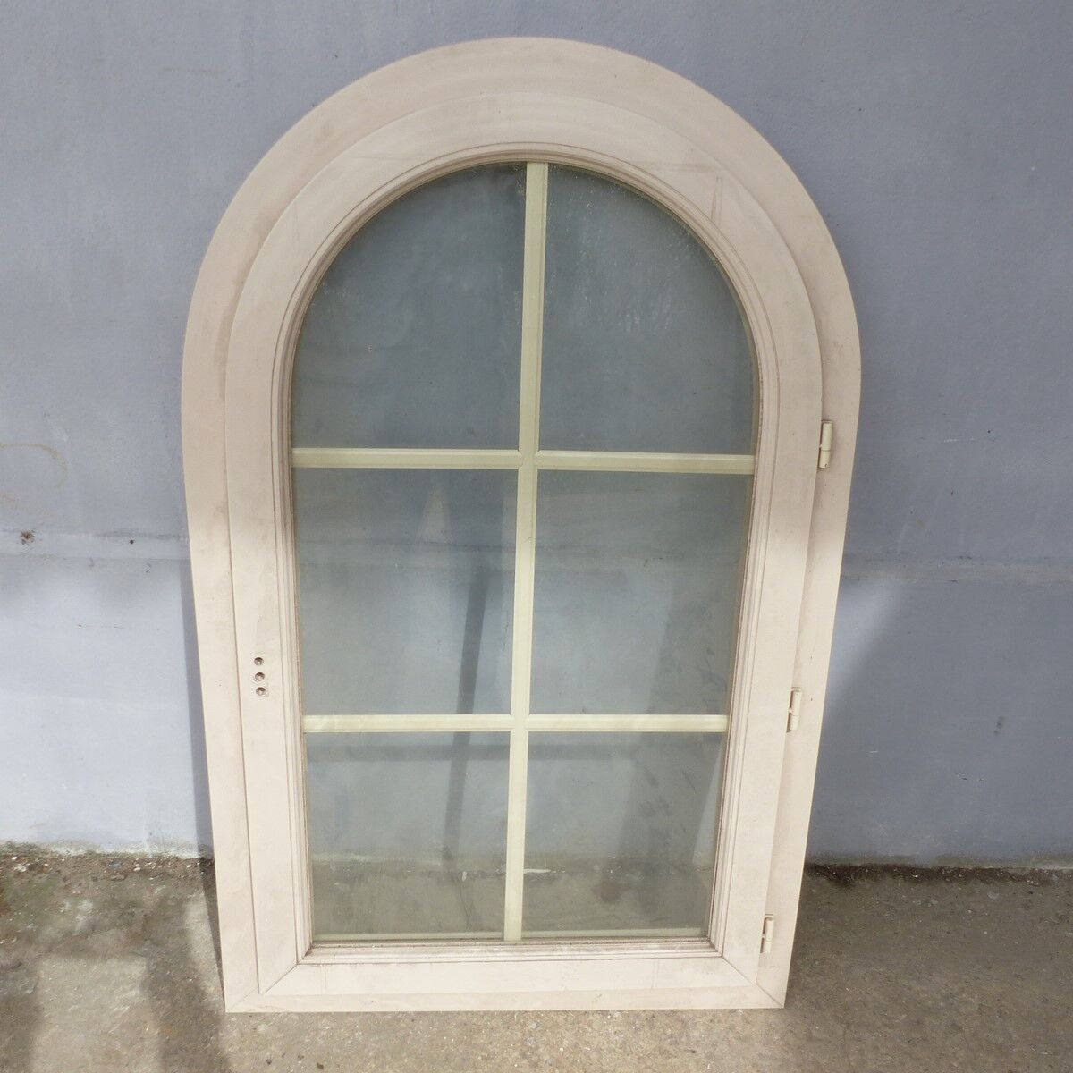 Arched window in pvc double glazing