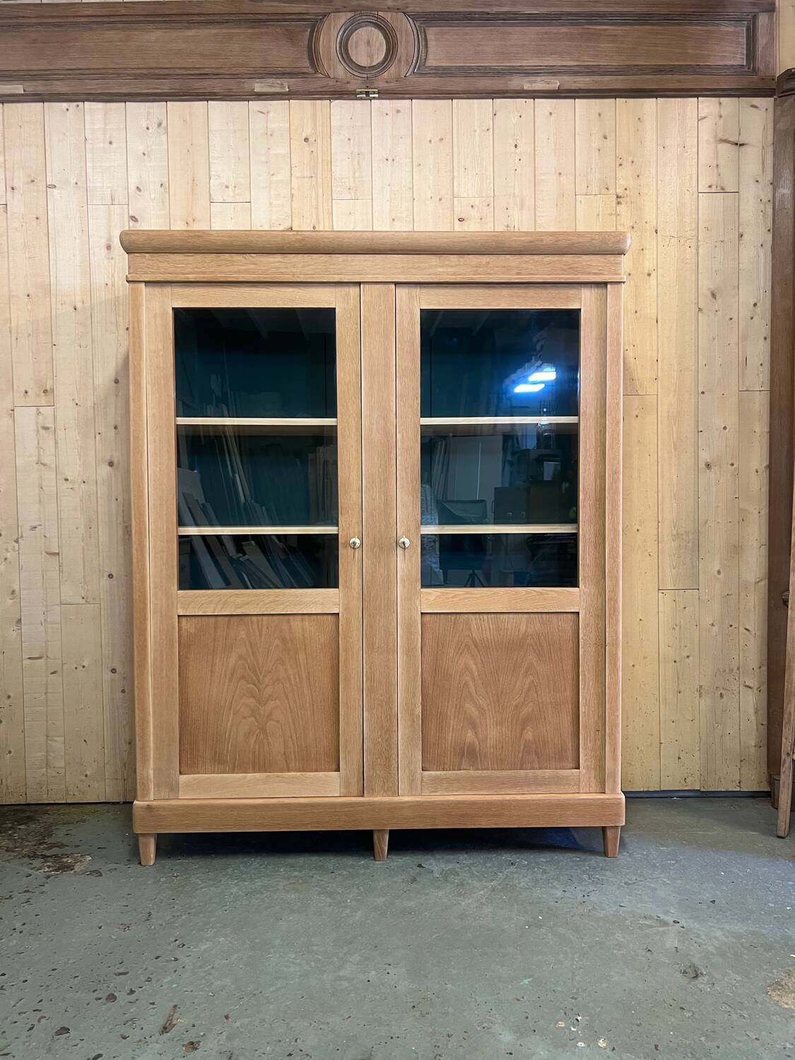 Vintage oak display case, removable