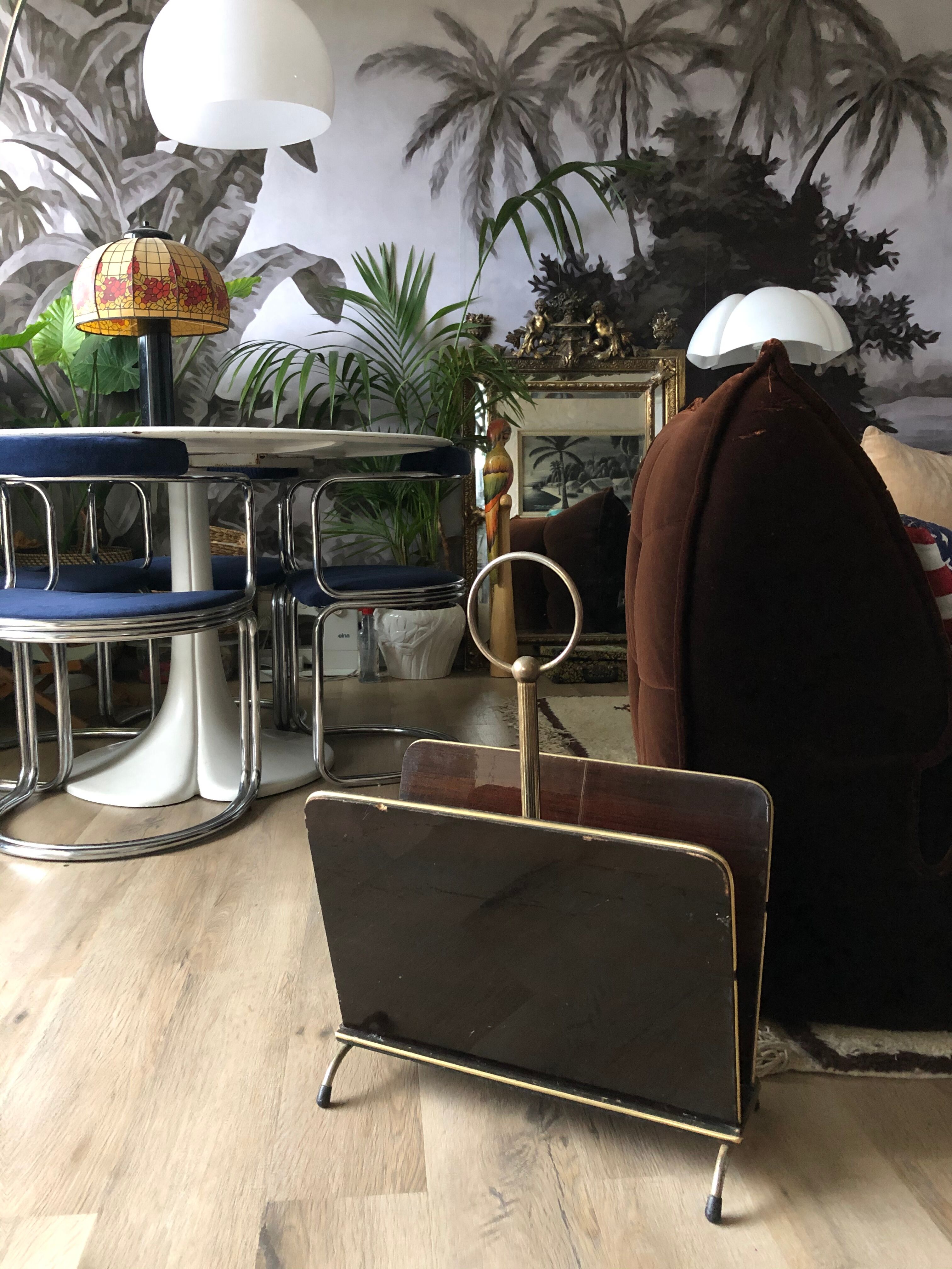 70s magazine holder