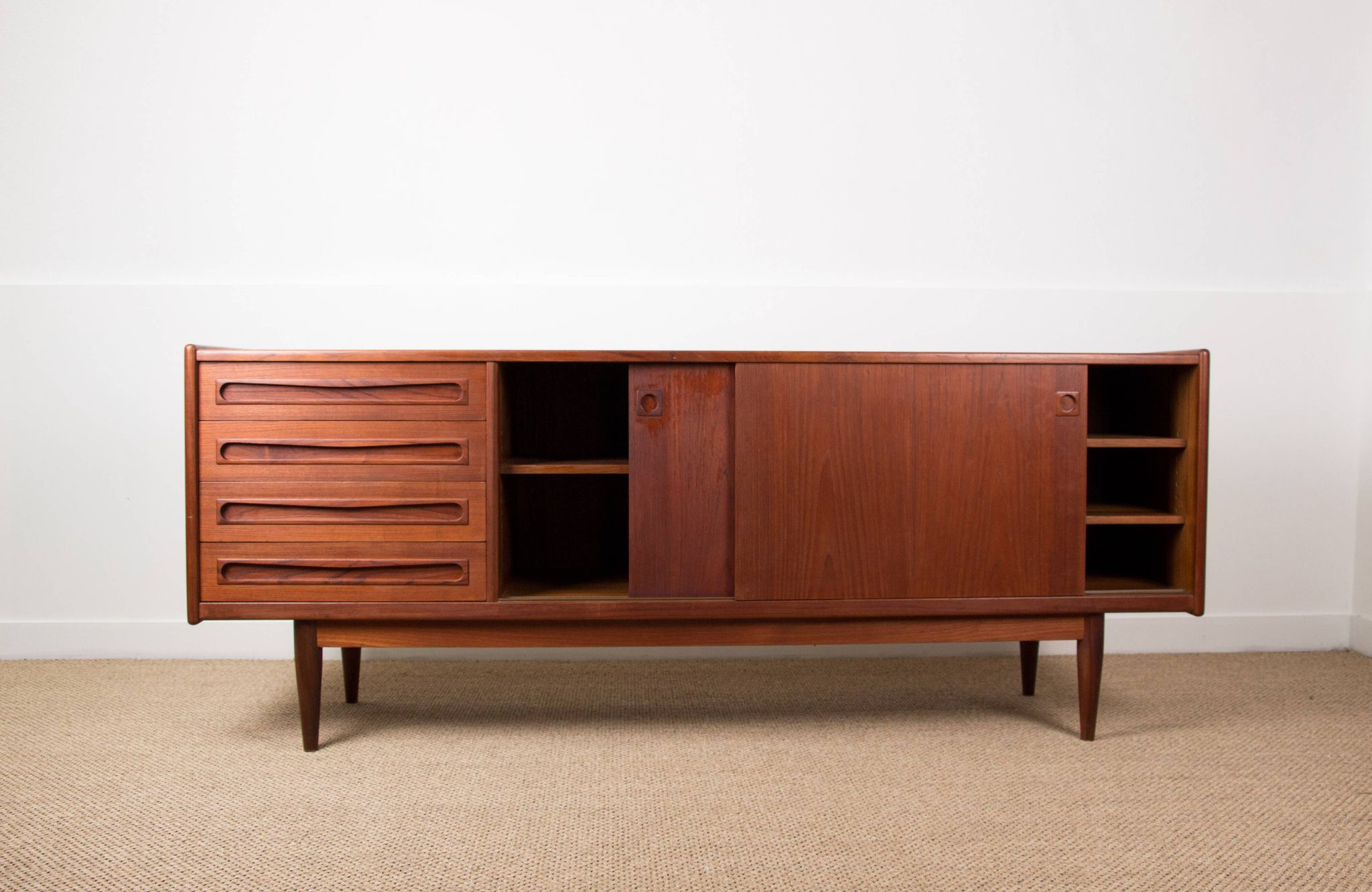 Enfilade Danoise en Teck 200 cm, modèle 31b, par Johannes Andersen 1960.