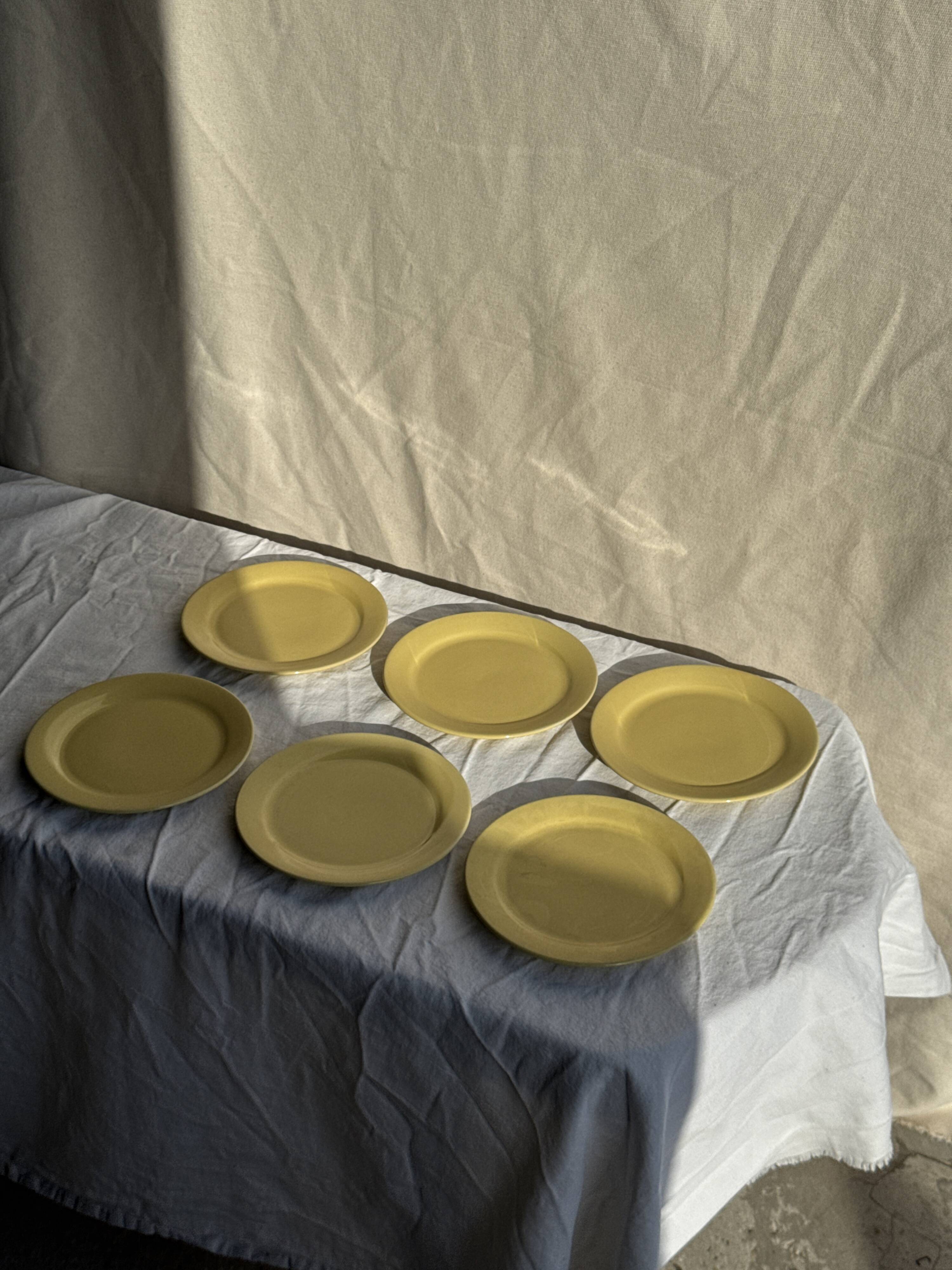 Set of 6 modern yellow dessert plates D19