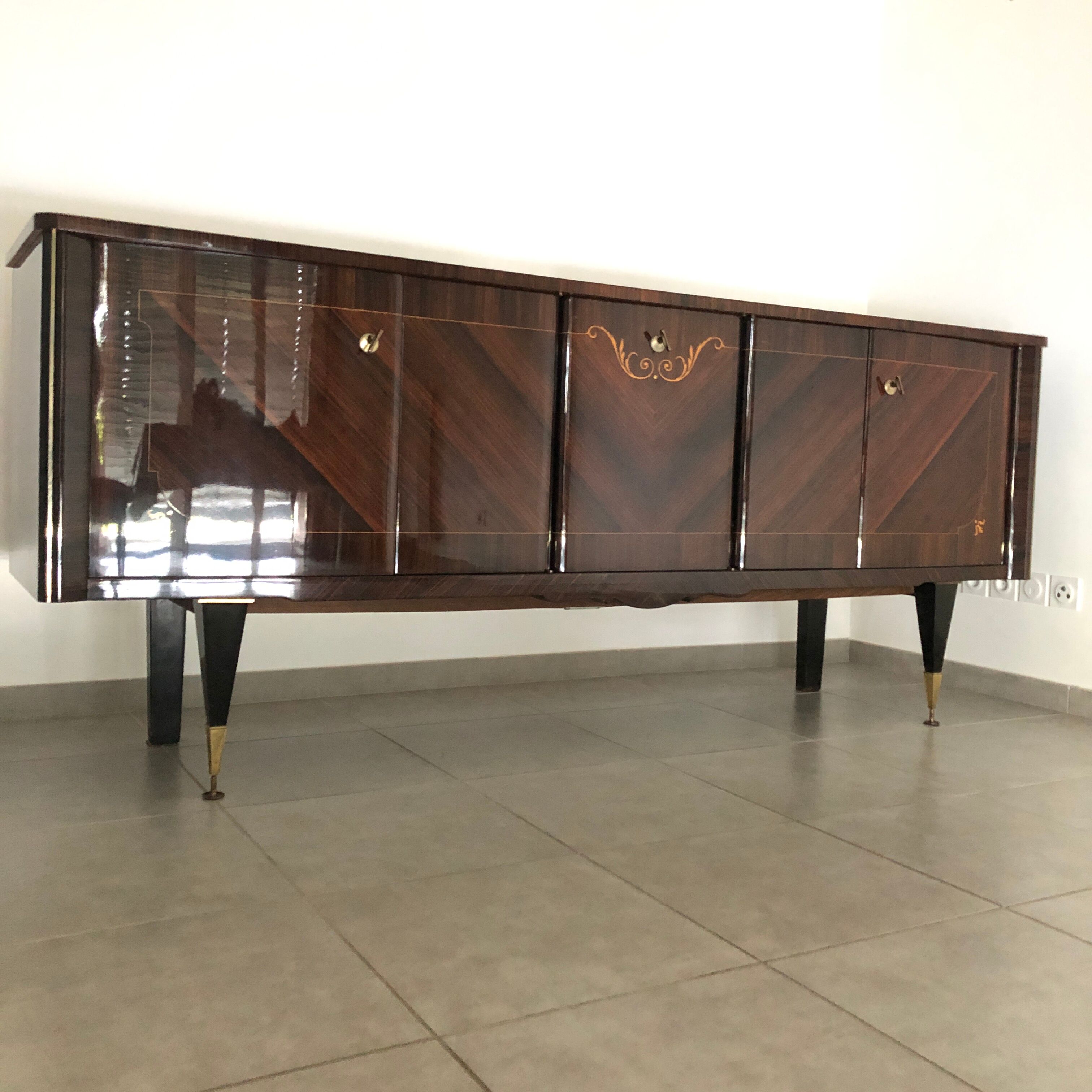 Sideboard