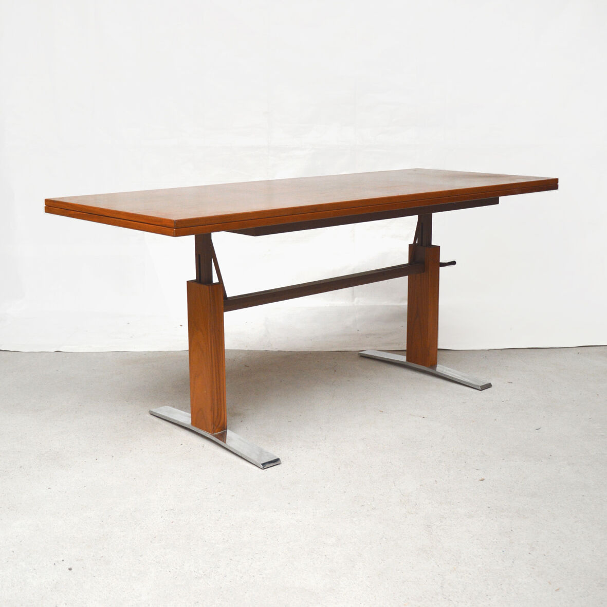 Flexible modernist coffee table, 1960