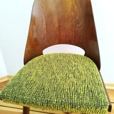 Ensemble de quatre chaises O. Haerdtl, Ton, Holesov, Tchécoslovaquie, les années 60