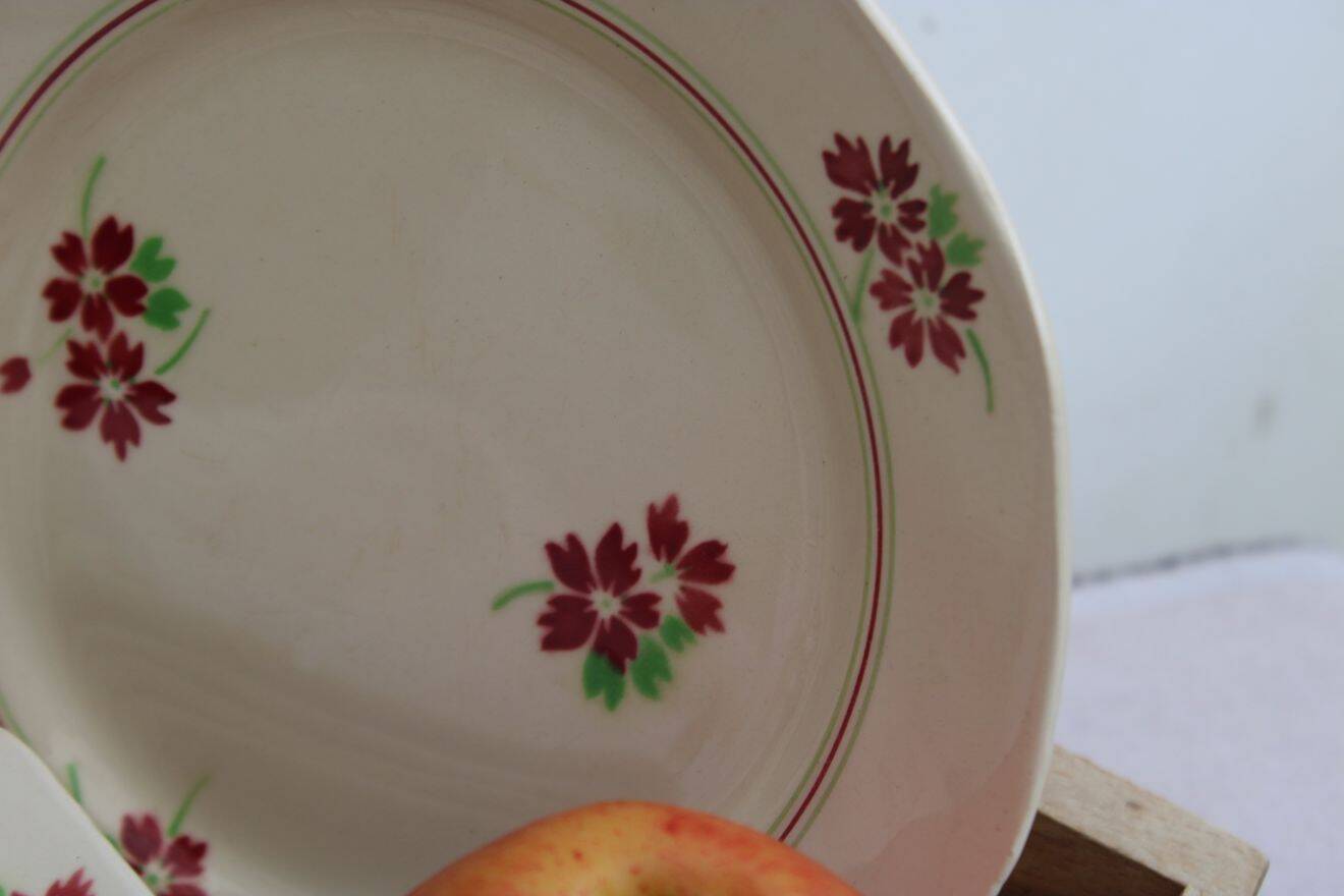 Set of 6 ceramic dessert plates