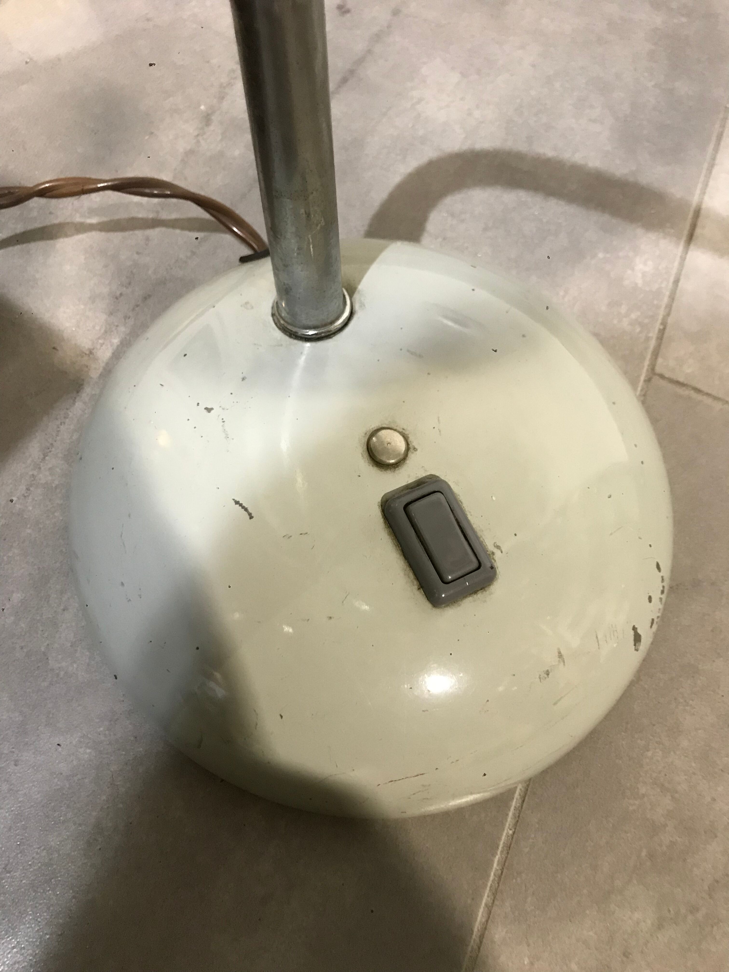 Vintage lamp to lay vintage