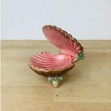 Empty pocket shell slip soap holder