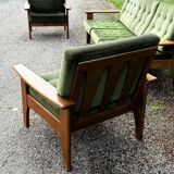 Salon scandinave de couleur vert vintage des années 70