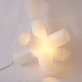 Crosslight table lamp