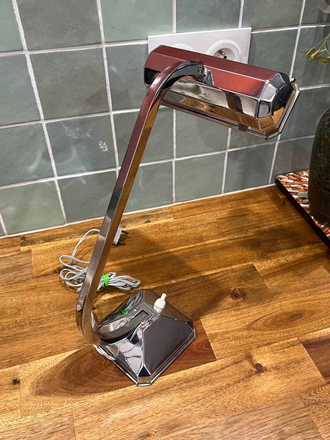 Art Deco lamp in chrome metal