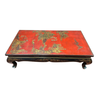 Red and gold lacquered calligrapher's table Japan 17th 19th