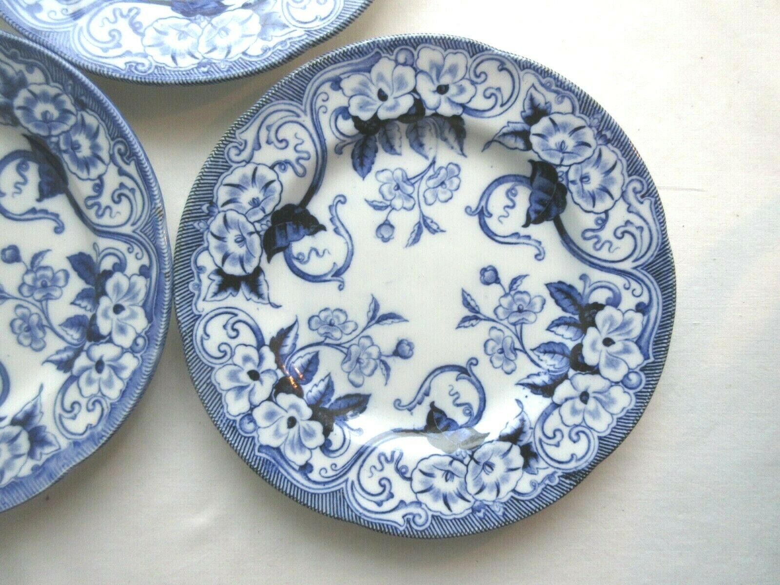 3 dessert plates Creil Montereau, Model Flora: Blue liserons
