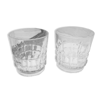 Pair of whisky glasses chiseled glass