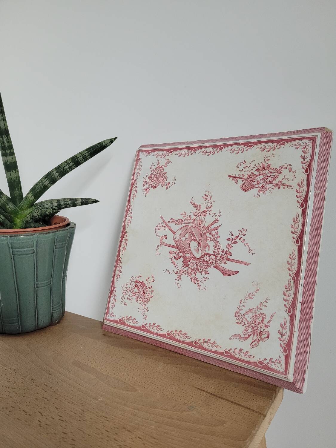 Iron Earth Trivet
