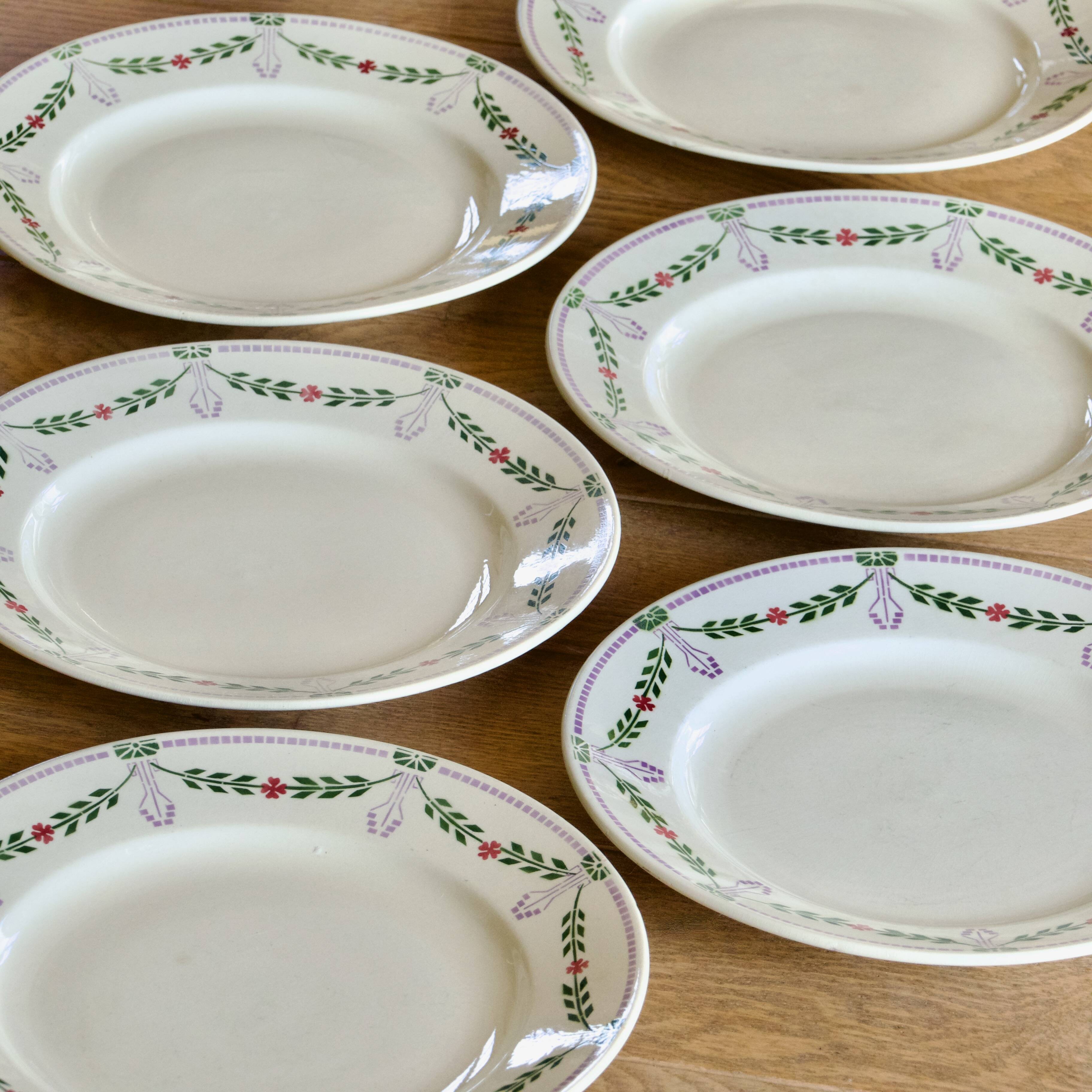 Christmas dinner plates from 1920 by Emile Bourgeois, Drouot Paris